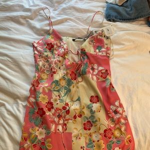Super cute floral Zara dress!